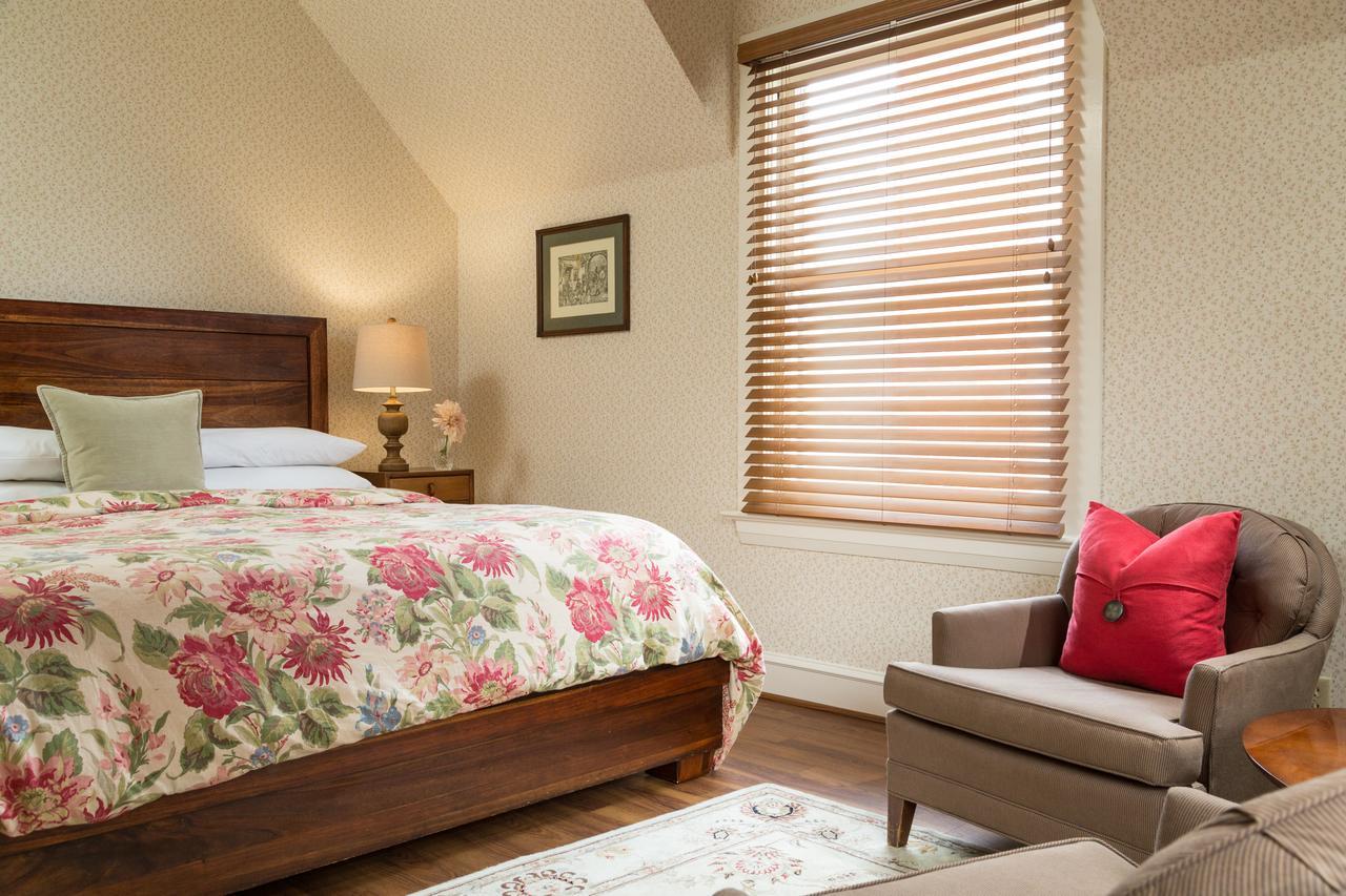 Cheshire Cat Inn & Cottages サンタバーバラ エクステリア 写真