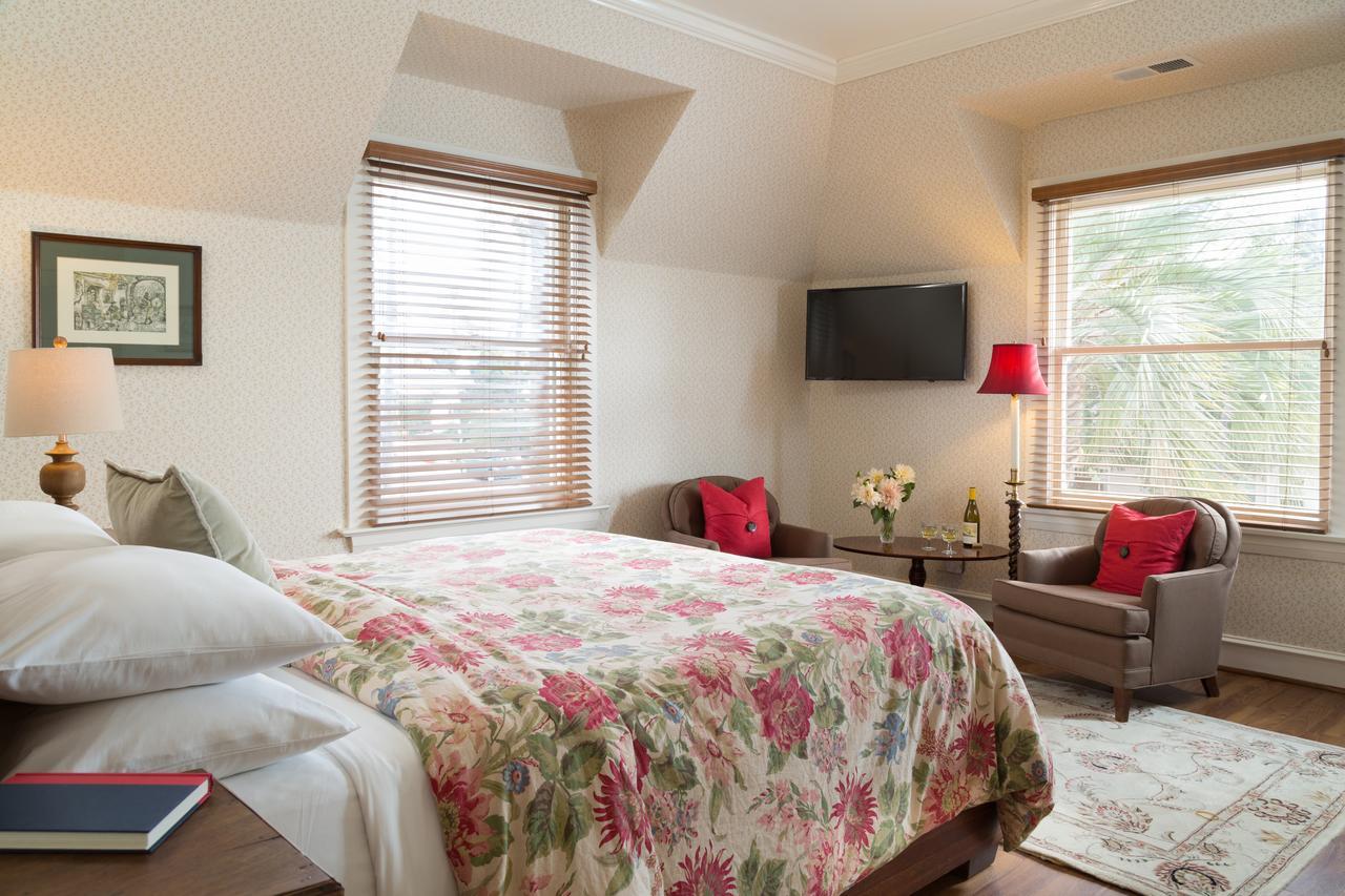 Cheshire Cat Inn & Cottages サンタバーバラ エクステリア 写真