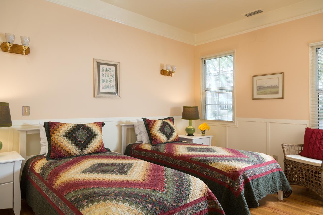 Cheshire Cat Inn & Cottages サンタバーバラ エクステリア 写真